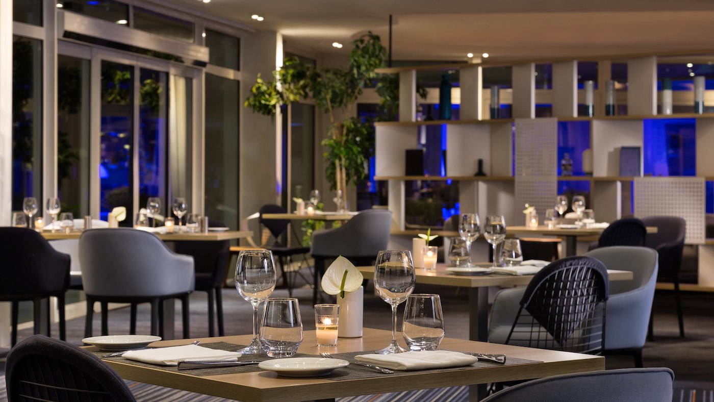 Le Meridien Beach Plaza
