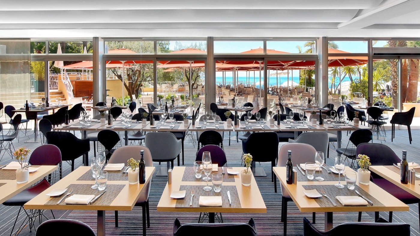Le Meridien Beach Plaza