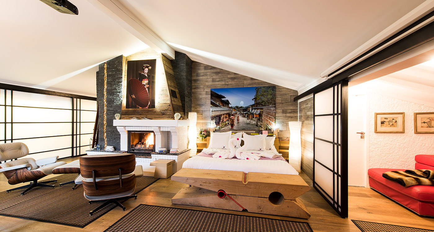 Snow Lodge